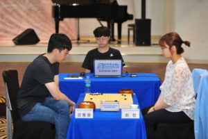 「囲碁女帝」崔精、国内女子棋士最初の総合棋戰4強進出